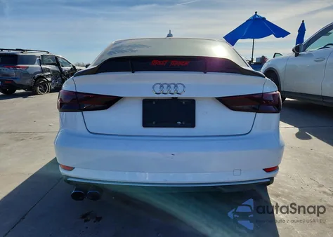 2018 Audi A3 Premium z USA, uszkodzony, nr VIN WAUAUGFF0J1031237